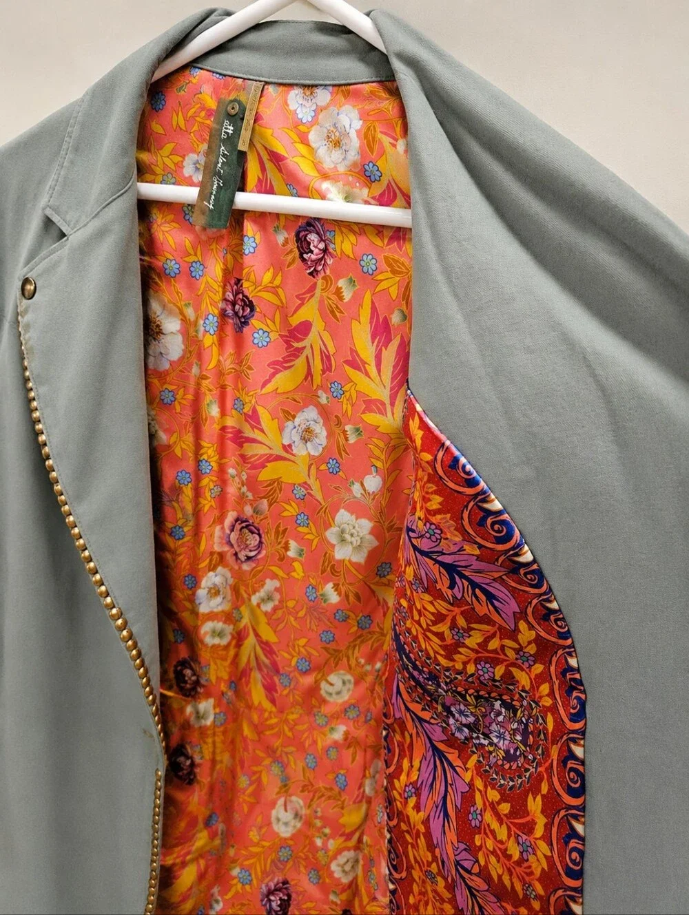 Aratta Women's Embellished Blazer – Size Large - Picture 6 of 7